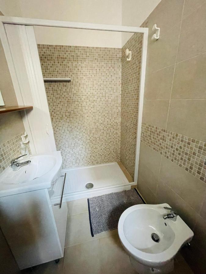 Lovely 2 Bedroom Rental Unit,Patio And Close Beach San Pietro in Bevagna Luaran gambar