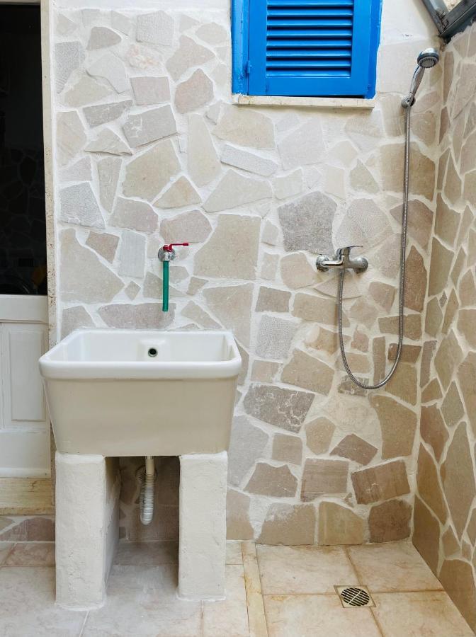 Lovely 2 Bedroom Rental Unit,Patio And Close Beach San Pietro in Bevagna Luaran gambar